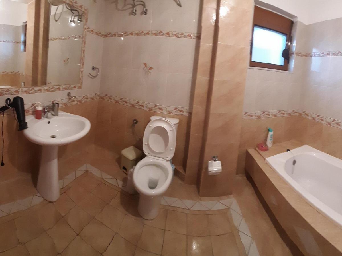Blerina'S House Apartment Sarande Bagian luar foto